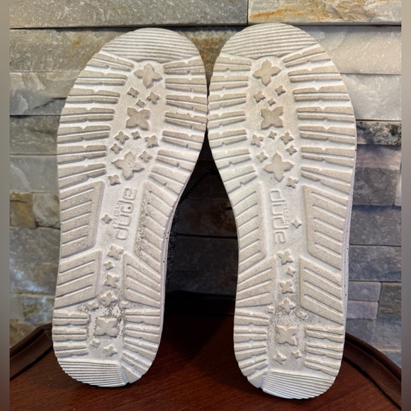 Yth Sz 5 Hey Dude Wally Sox Stitch Wide Shoes Black White Boat Beach Shoes EUC - Picture 6 of 7